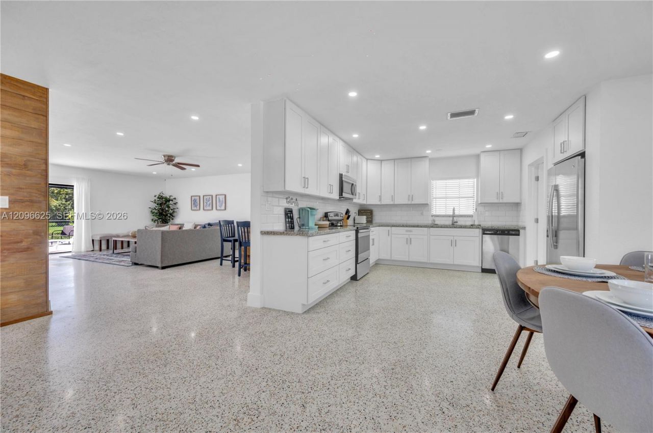 9448 Sterling Dr, Cutler Bay, FL 33157 Photo