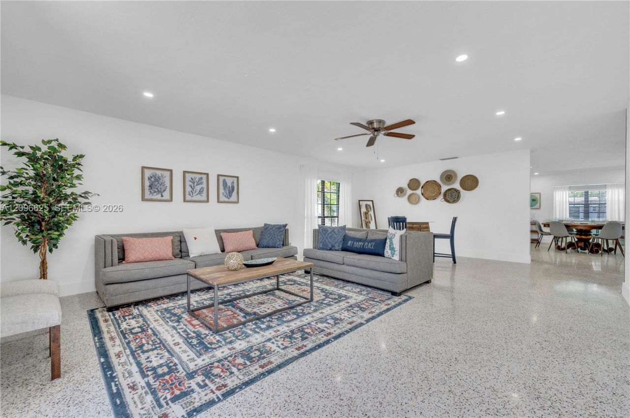 9448 Sterling Dr, Cutler Bay, FL 33157 Photo