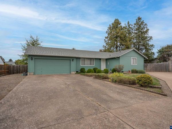 1285 Laurelhurst Dr, Eugene, OR 97402