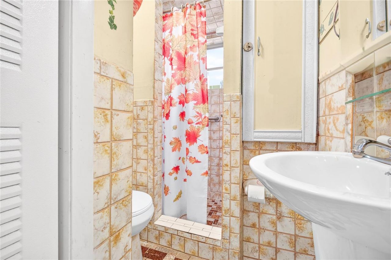 500 E 40th Street , Hialeah, FL 33013 Photo