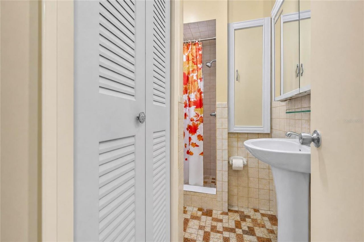 500 E 40th Street , Hialeah, FL 33013 Photo