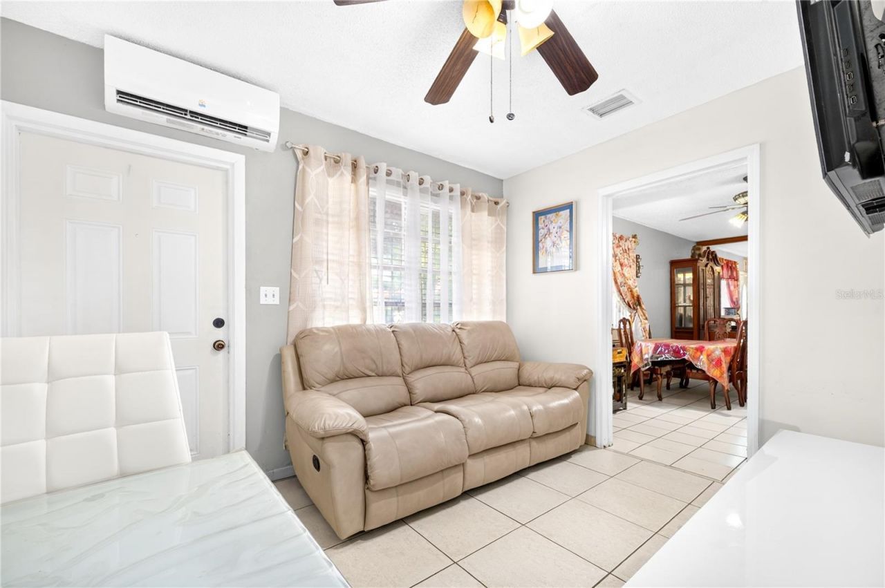 500 E 40th Street , Hialeah, FL 33013 Photo