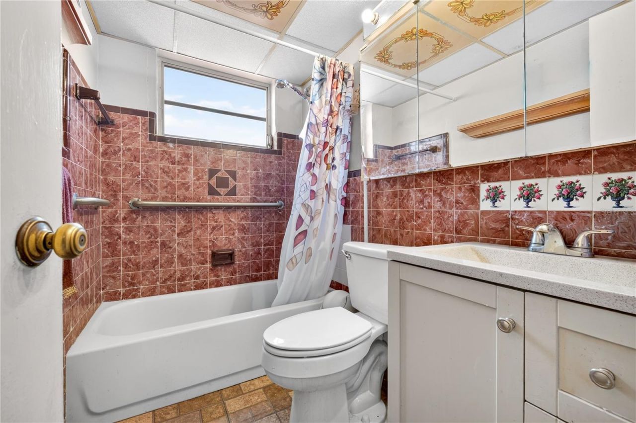500 E 40th Street , Hialeah, FL 33013 Photo