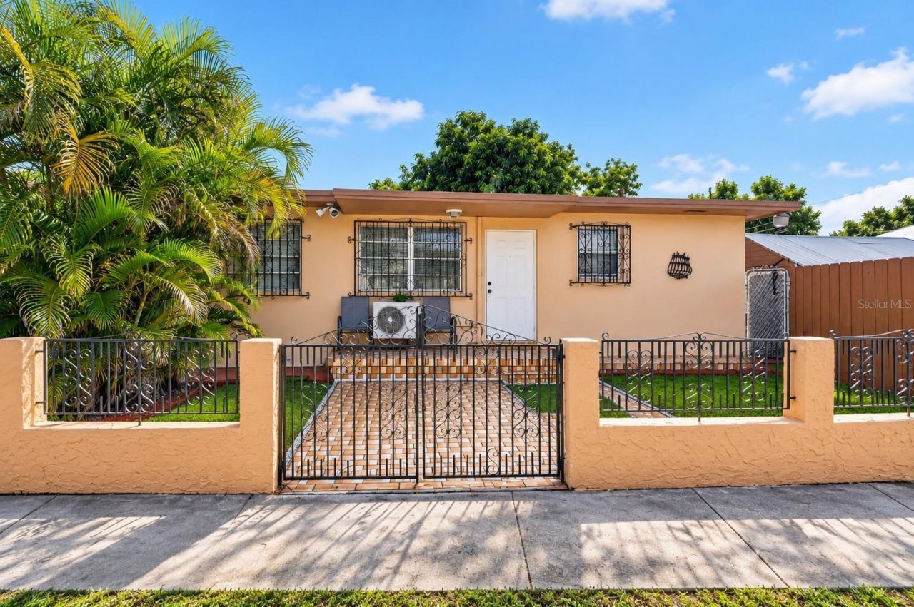 500 E 40th Street , Hialeah, FL 33013 Photo