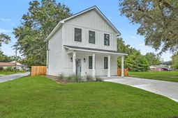 921 Main Street photo 4