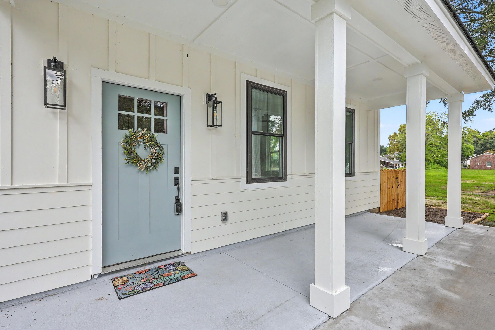 921 Main Street Photo 5