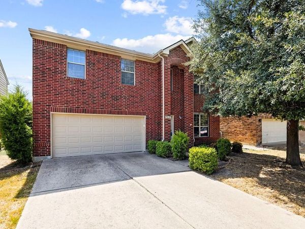 5012 Meridian Lane, Fort Worth, TX 76244