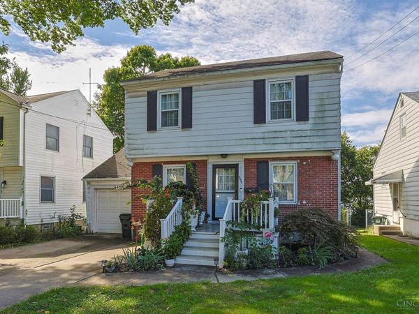6909 Bryn Mawr Drive, Cincinnati, OH 45224