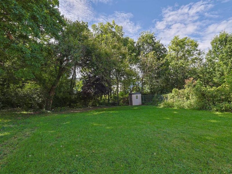 6909 Bryn Mawr Drive, Springfield Township, OH 45224 Photo 17
