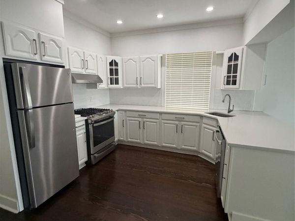 302 A Main Street, Unit B, Huntington, NY 11743