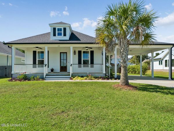 215 White Harbor Road, Long Beach, MS 39560