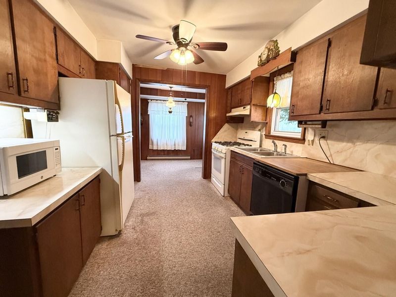 503 Blacksnake Road , Utica, OH 43080 Photo 4