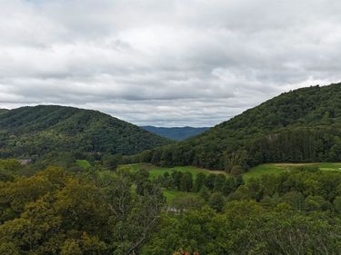 56 QUARRY HILL RD, Unit 56, HOT SPRINGS, VA 24445
