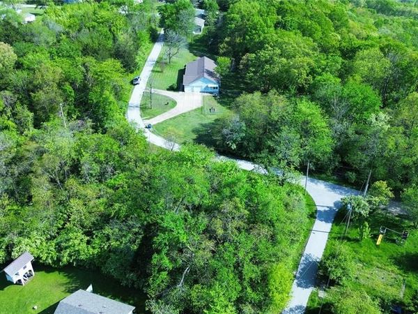 1926 Ridge Lane , Pacific, MO 63069