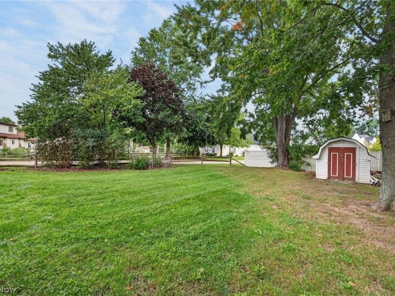 9083 Terrace Park Drive, Mentor, OH 44060 Photo 28