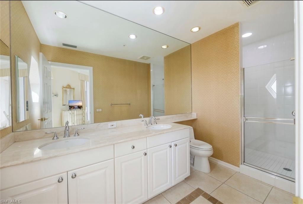 7575 Pelican Bay Blvd , Unit 1808, Naples, FL 34108 Photo