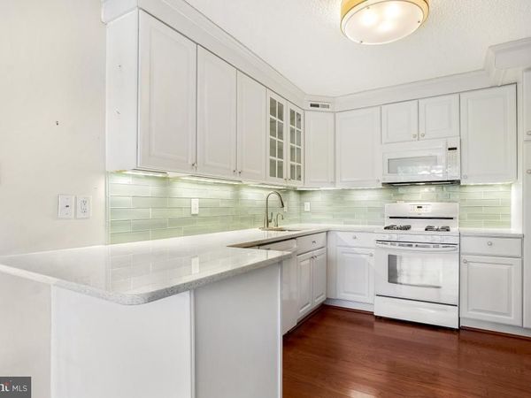 5225 POOKS HILL ROAD , Unit 426S, BETHESDA, MD 20814