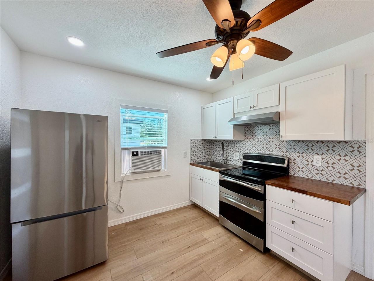 3827 2nd Avenue N, Saint Petersburg, FL 33713 Photo