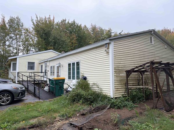 784 Portland Street, Rochester, NH 03868