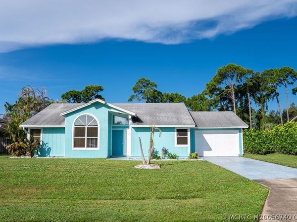 2284 SE Seafury Lane , Port St Lucie, FL 34952