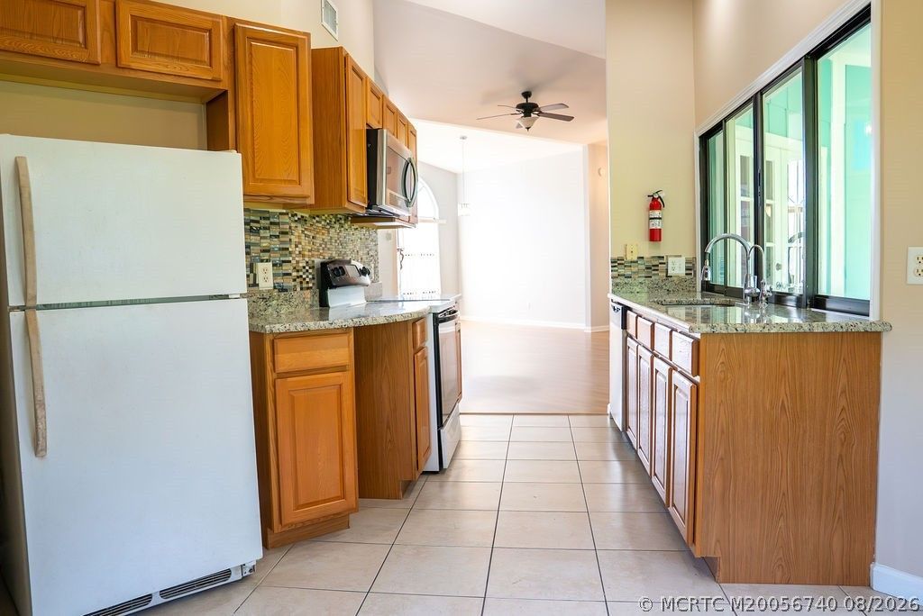 2284 SE Seafury Lane , Port Saint Lucie, FL 34952 Photo