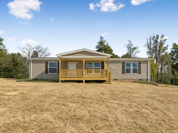9280 Sunrise Rd , Red Boiling Springs, TN 37150