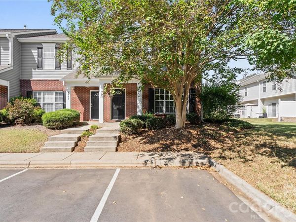 2859 Summergrove Court, Charlotte, NC 28105