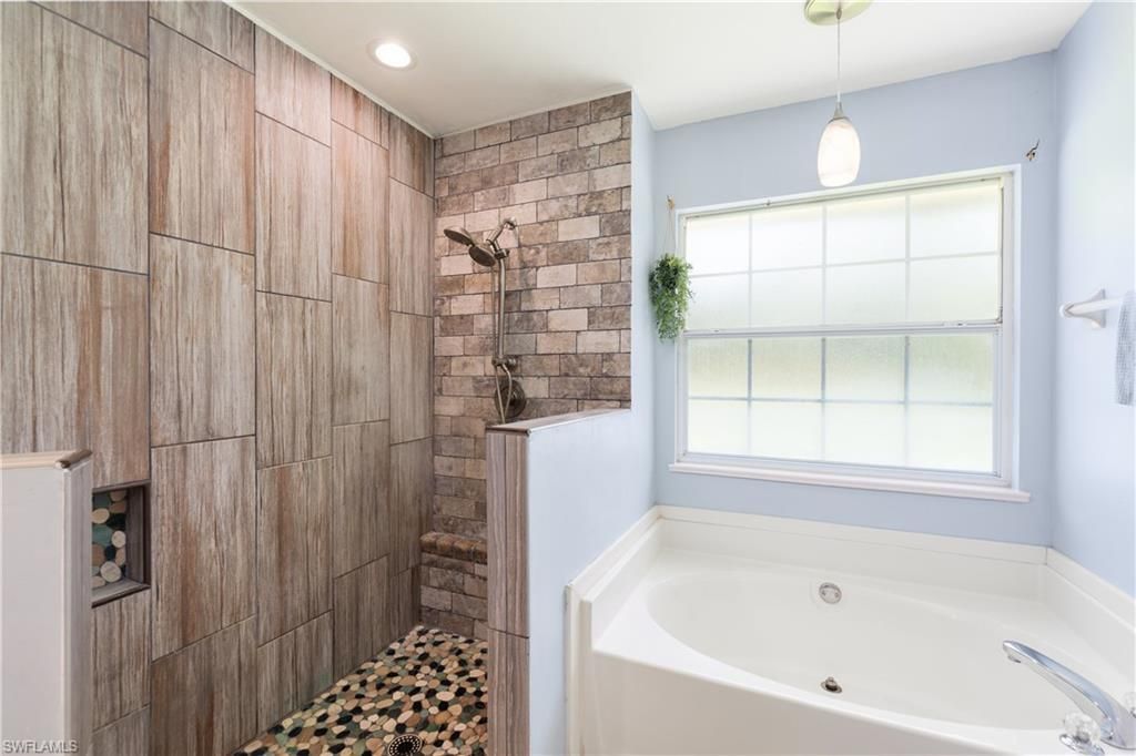 3271 7th Ave Nw, Naples, FL 34120 Photo