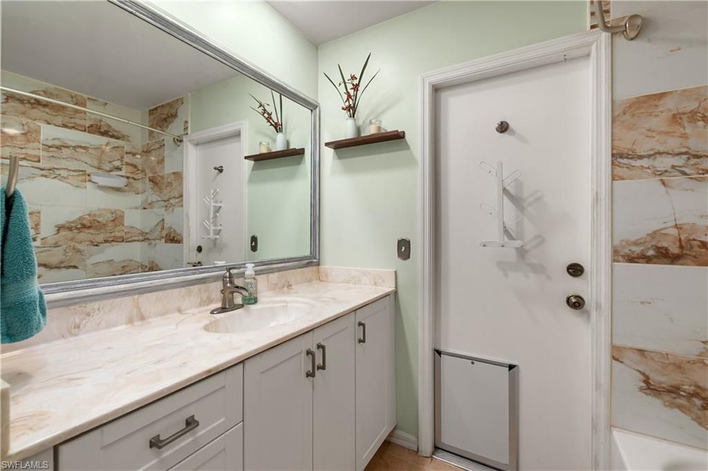3271 7th Ave Nw, Naples, FL 34120 Photo