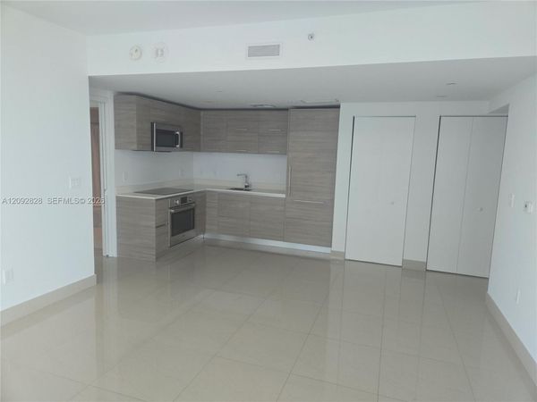 1300 S Miami Ave , Unit 2207, Miami, FL 33130