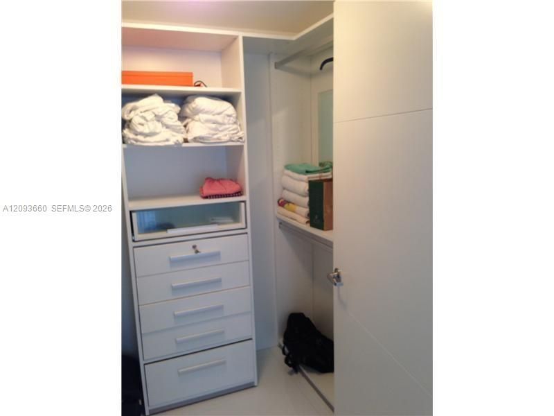485 Brickell Ave , Unit 3303, Miami, FL 33131 Photo