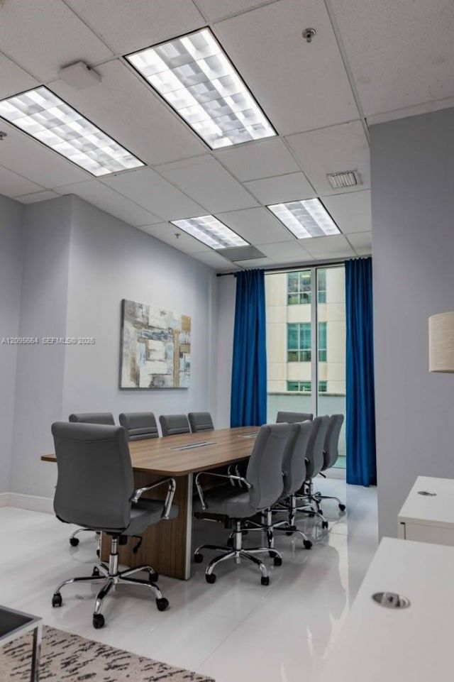 1200 Brickell Bay Dr , Unit 4220, Miami, FL 33131 Photo