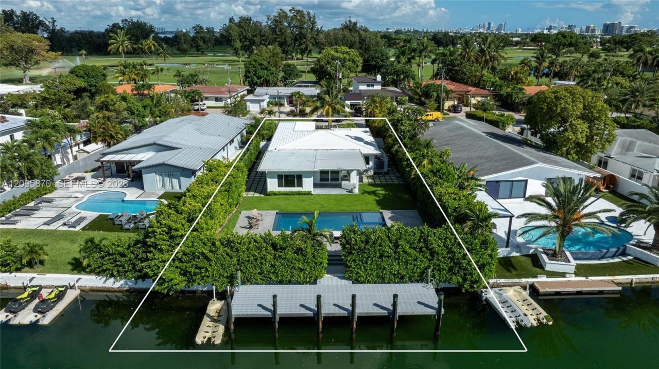 740 S Shore Dr , Miami Beach, FL 33141 Photo
