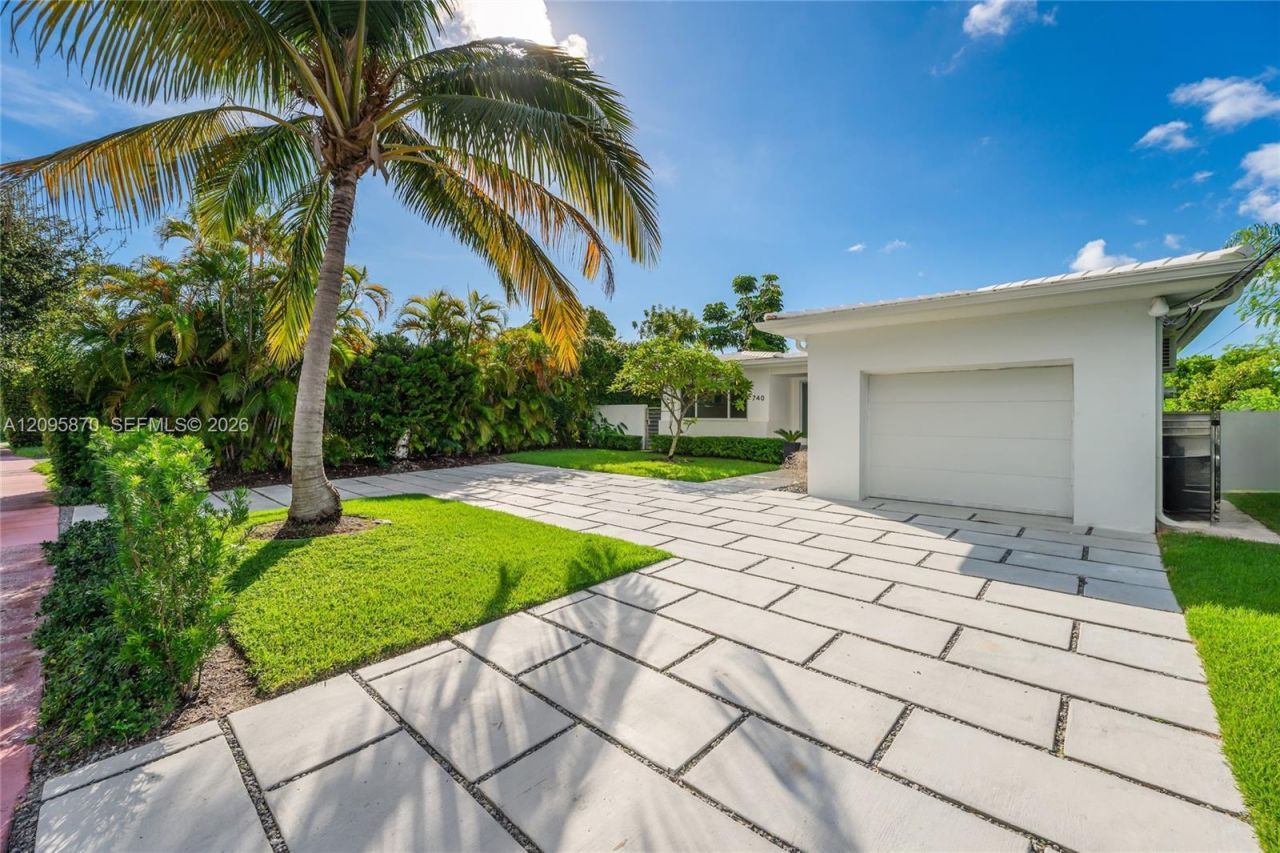 740 S Shore Dr , Miami Beach, FL 33141 Photo