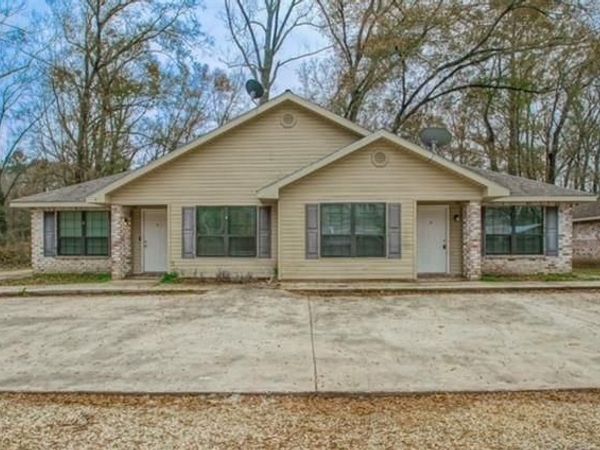 540 SOUTH 1ST Street , Ponchatoula, LA 70454