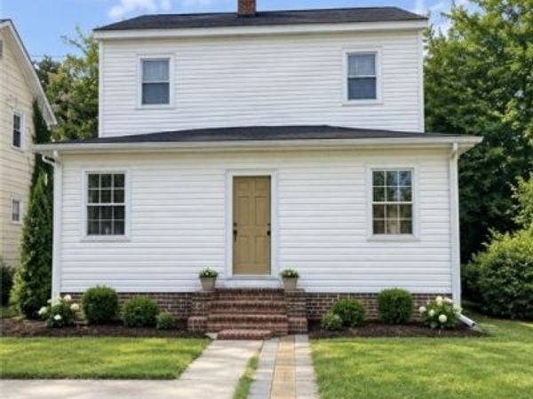664 N Church Lane, Tappahannock, VA 22560
