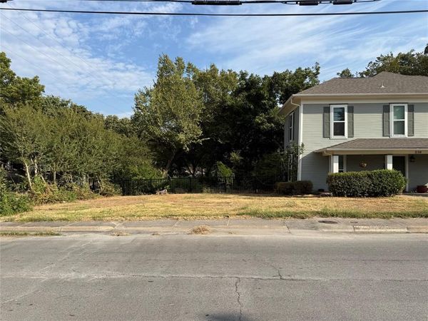 210 W Spring Street , Weatherford, TX 76086