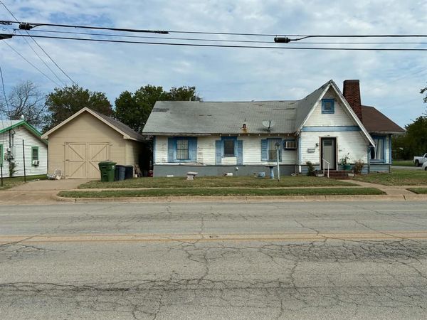 315 Martin Luther King Jr Street, Mineral Wells, TX 76067
