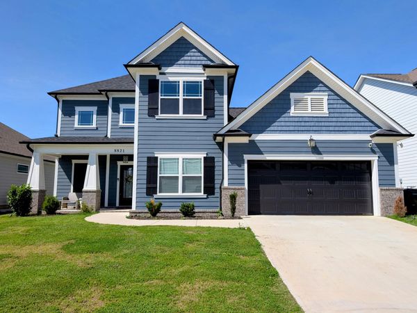 8821 Knolling Loop, Ooltewah, TN 37363