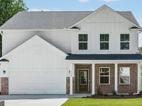 728 Mirror Lake Parkway, Villa Rica, GA 30180
