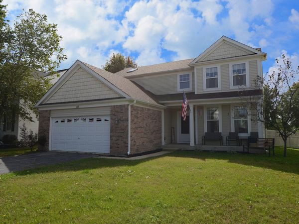 688 Stewart Avenue , North Aurora, IL 60542