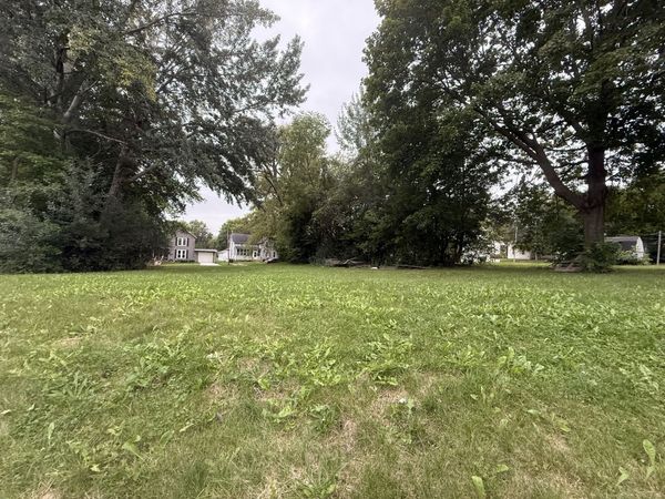 732 S Adams Avenue , Freeport, IL 61032