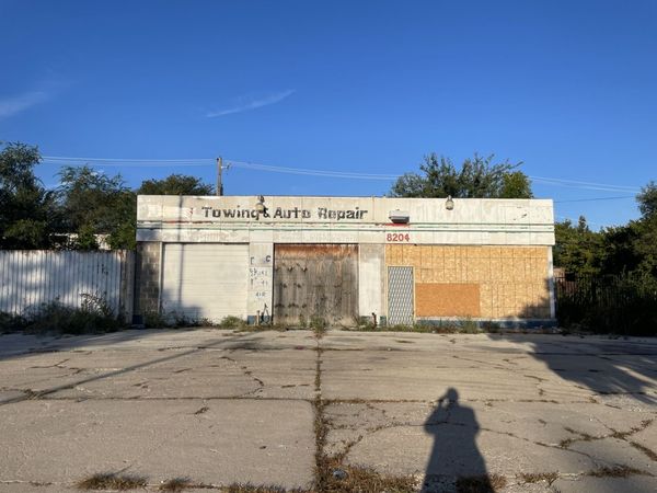 8200 S halsted Street, Chicago, IL 60620