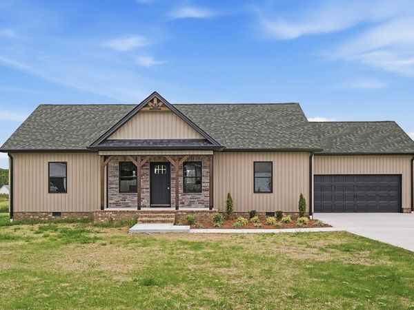 174 Dairy Barn Rd, Sparta, TN 38583