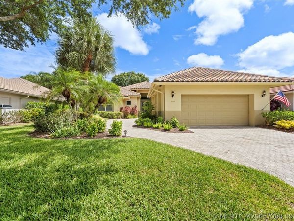 3663 SE Cambridge Drive , Stuart, FL 34997