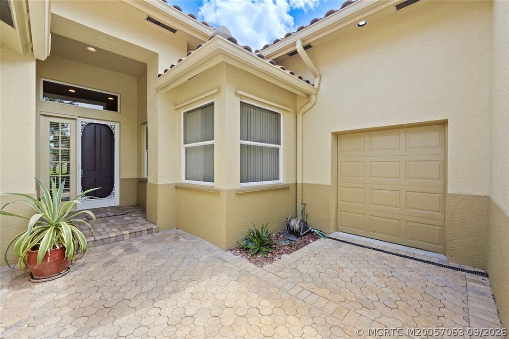 3663 SE Cambridge Drive , Stuart, FL 34997 Photo