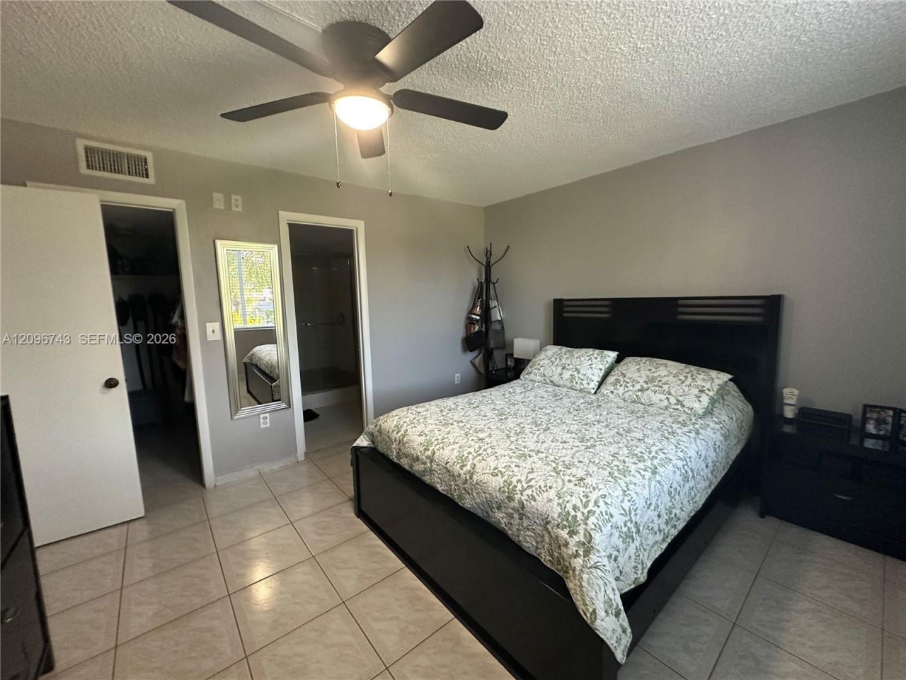 10000 NW 80th Ct , Unit 2424, Hialeah Gardens, FL 33016 Photo