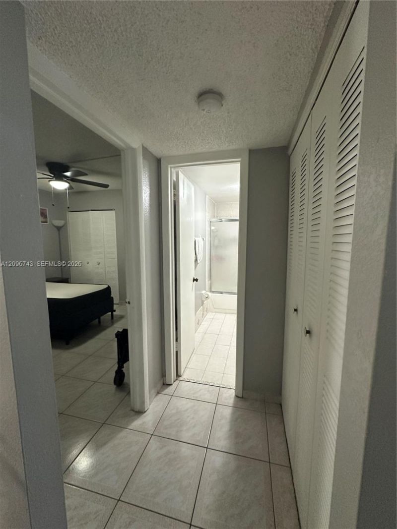 10000 NW 80th Ct , Unit 2424, Hialeah Gardens, FL 33016 Photo