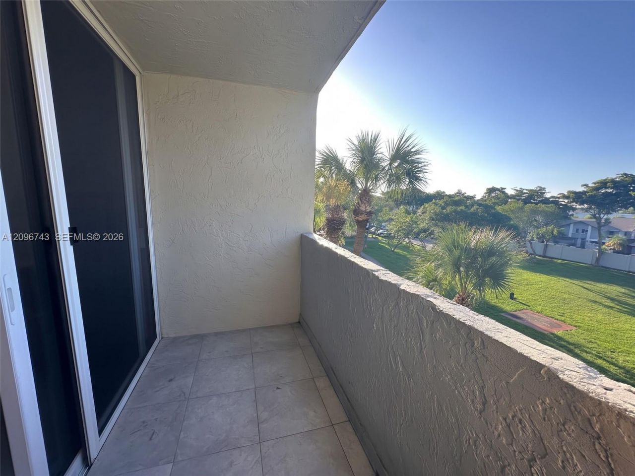 10000 NW 80th Ct , Unit 2424, Hialeah Gardens, FL 33016 Photo