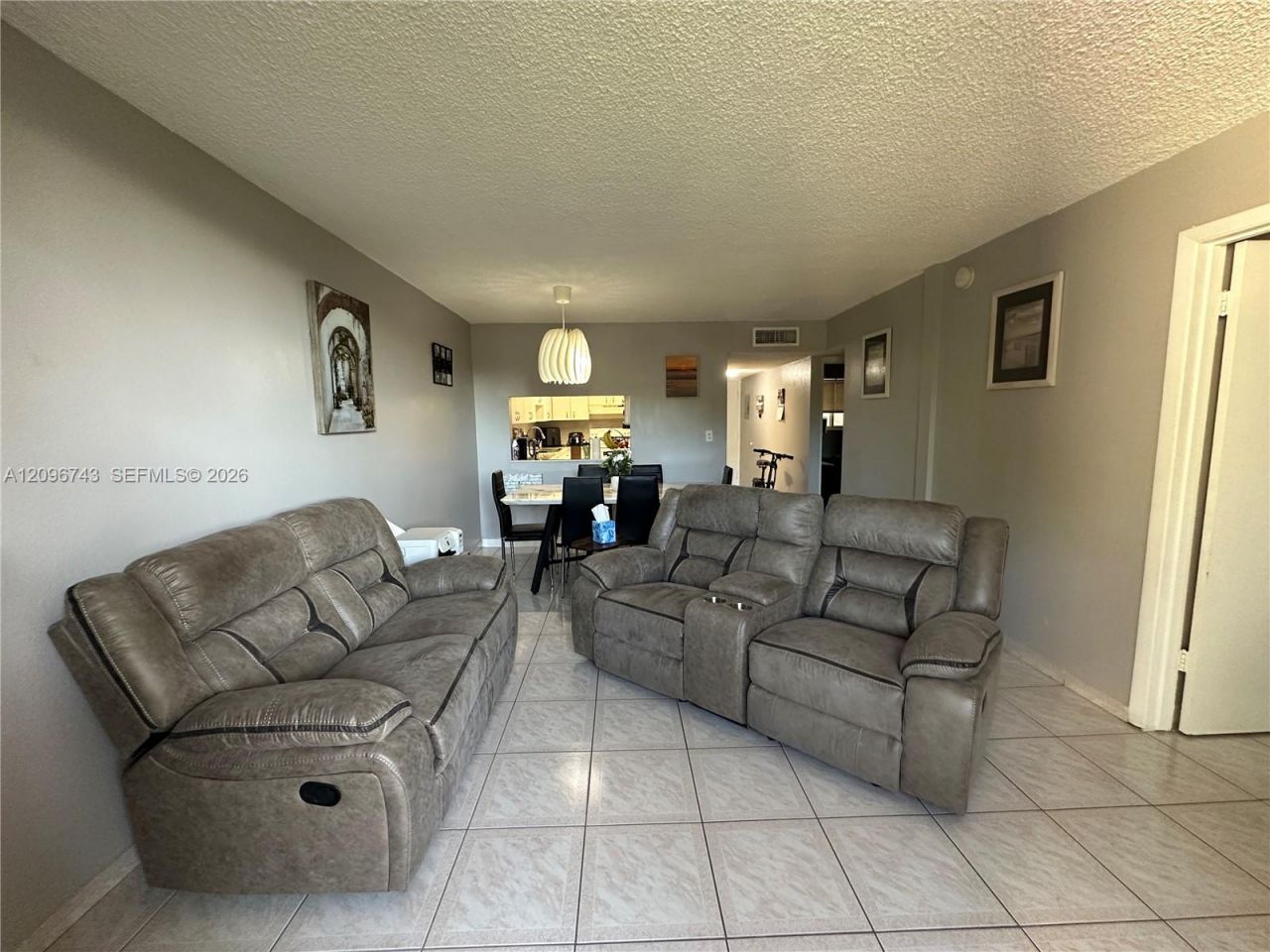 10000 NW 80th Ct , Unit 2424, Hialeah Gardens, FL 33016 Photo